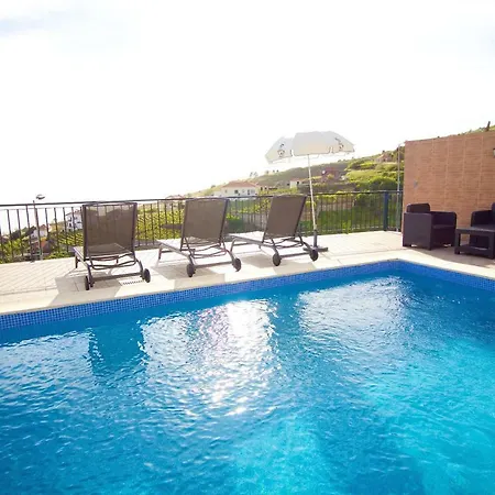 Casa Da Rainha Bungallow Estreito Da Calheta Exterior photo